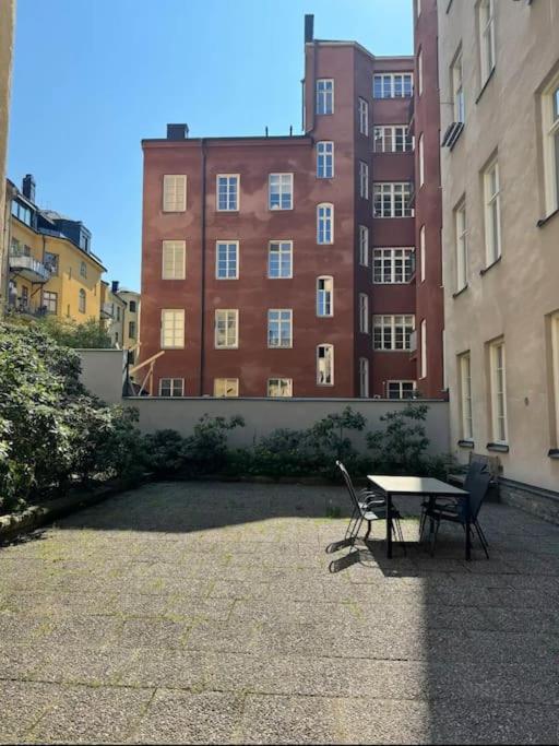 Lyxig Arkitektritad Laegenhet * Stockholm
